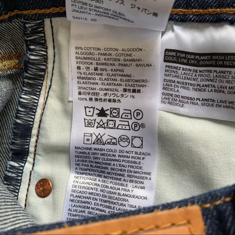 NWT Levi’s Ribcage Straight Dark Wash High Rise - Picture 10 of 10